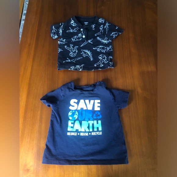 BIG Bundle - 15 Short-Sleeved Shirts / 3 Rompers / 2 Overall Sets / 1 Hoodie - Picture 4 of 15